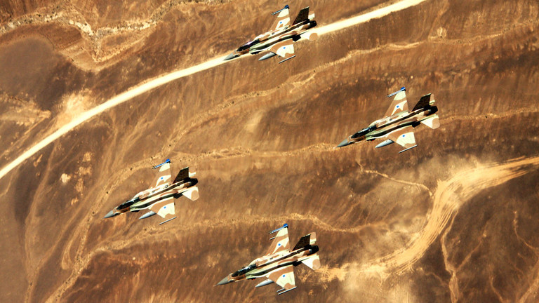 Syria bắn hạ 8 tên lửa Israel bằng hệ thống phòng không của Nga 