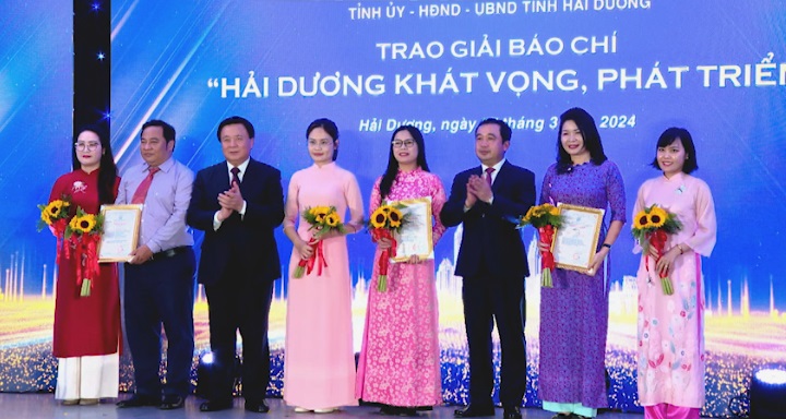 Gặp mặt, trao giải báo chí “Hải Dương khát vọng phát triển”