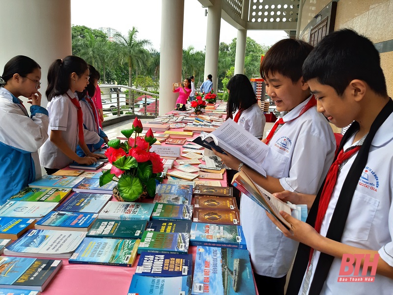 Gần 500 học sinh tham gia ngày hội đọc sách