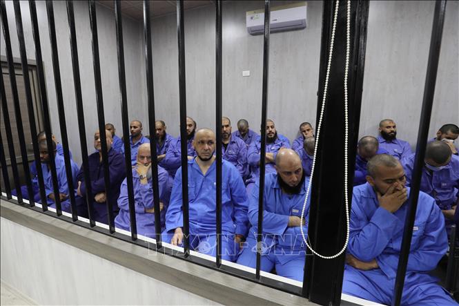 Tòa án Libya kết án tử hình 23 thành viên của IS 