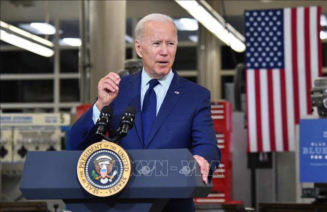 Nỗ lực thúc đẩy kế hoạch đầu tư cơ sở hạ tầng của Tổng thống Joe Biden gặp khó 