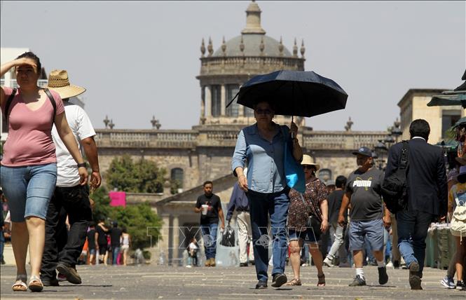Mexico tiếp tục hứng chịu nắng nóng kỷ lục, nhiệt độ tới 45 độ C 