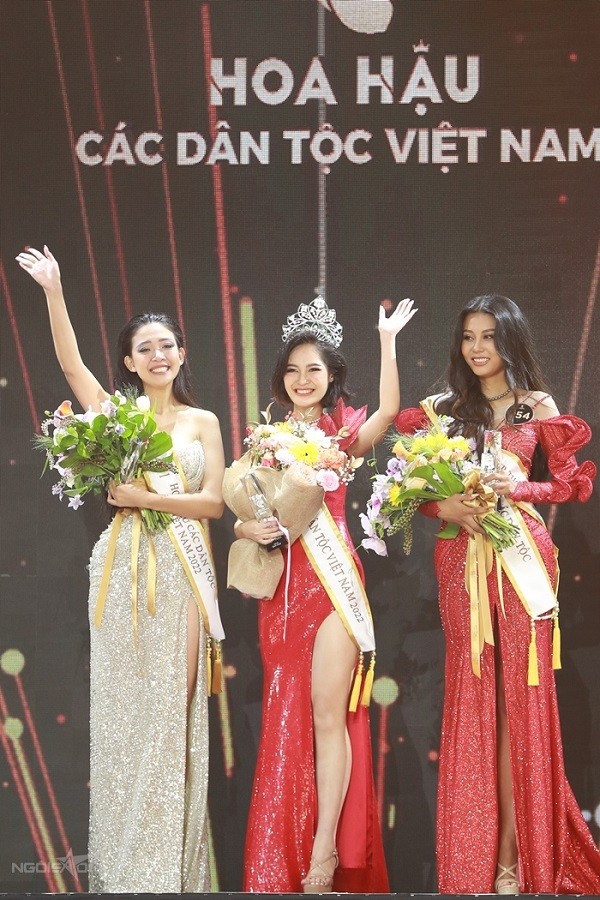 Nông Thúy Hằng - tân Hoa hậu các Dân tộc Việt Nam
