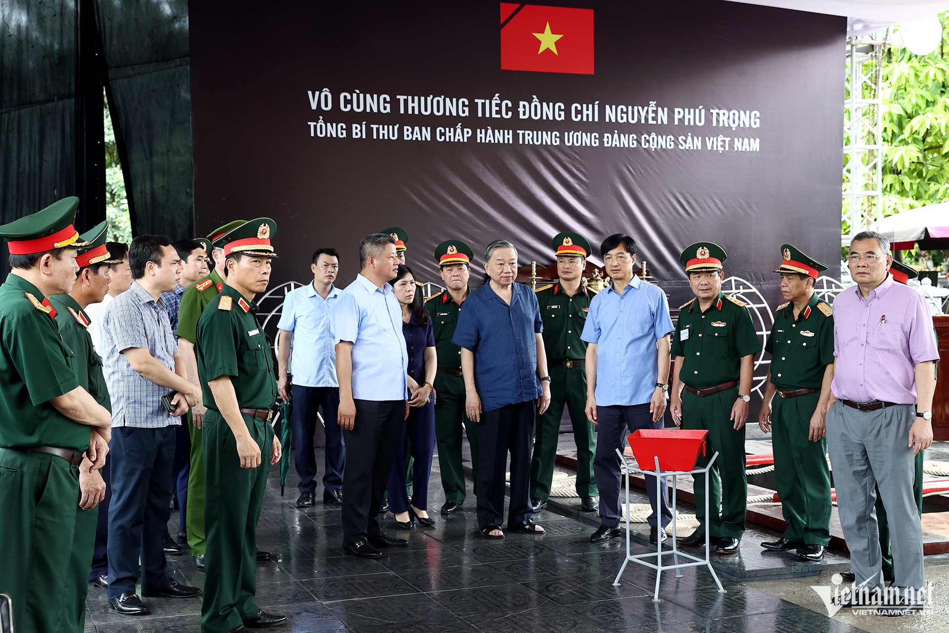 Chủ tịch nước Tô Lâm kiểm tra công tác chuẩn bị cho Lễ tang Tổng Bí thư Nguyễn Phú Trọng 