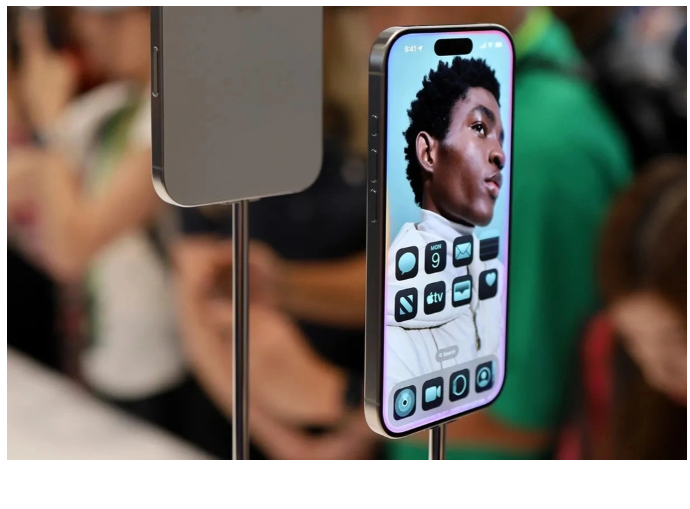 So sánh giá iPhone 16 tại Apple Store và các đại lý Việt Nam