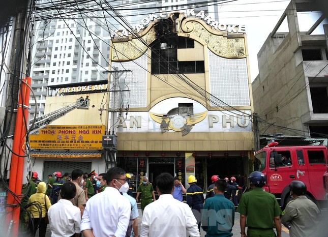 Vụ cháy quán karaoke làm 32 người chết: Cơ sở nhiều lần vi phạm, lao động không có hợp đồng 