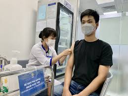 Cơ sở y tế tư nhân đầu tiên ở Hải Dương tiêm vaccine sốt xuất huyết và zona thần kinh