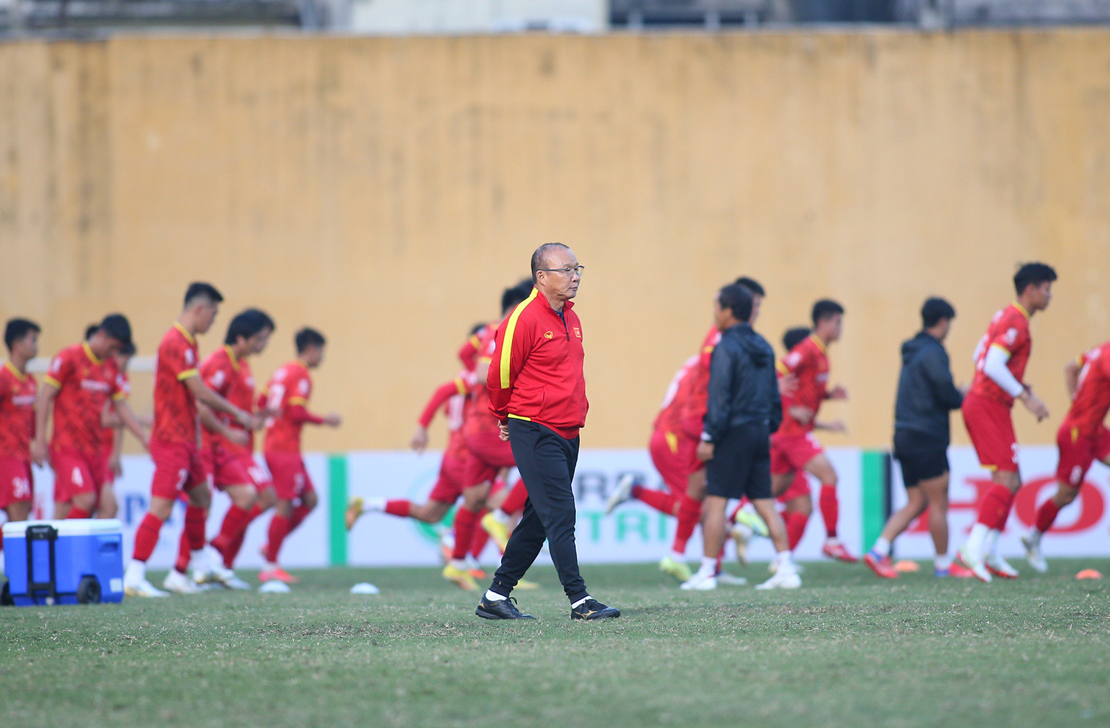 Bóng đá Đông Nam Á ghen tị với HLV Park Hang Seo