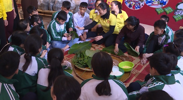 BẢO TÀNG HẢI DƯƠNG MANG TẾT SỚM CHO HỌC SINH KHUYẾT TẬT