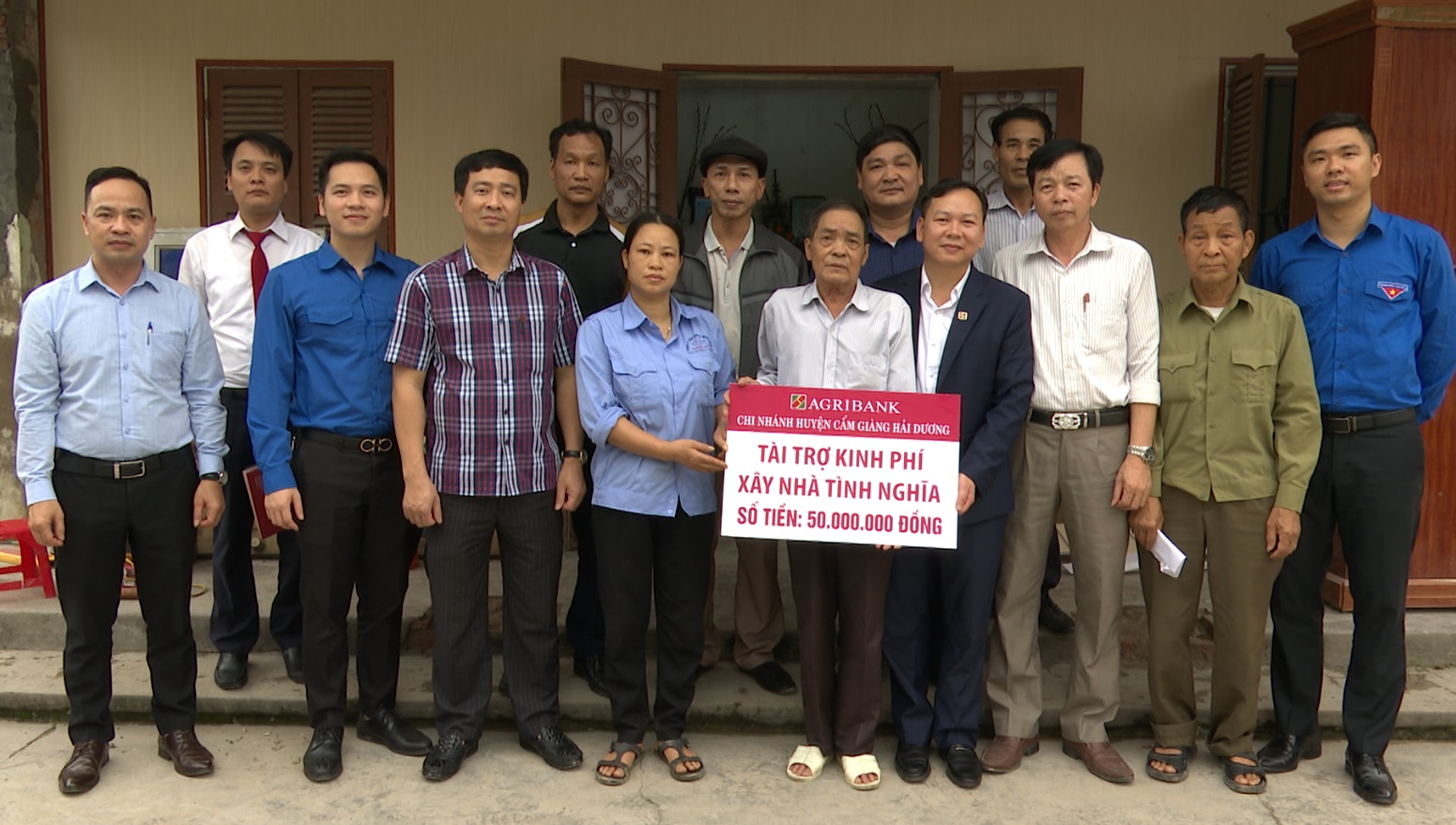 Agriank chi nhánh tỉnh Hải Dương hỗ trợ xây dựng 2 ngôi nhà tình nghĩa