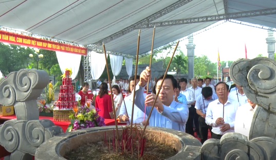 Lễ dâng hương tưởng niệm 1115 ngày mất của anh hùng dân tộc Khúc Thừa Dụ