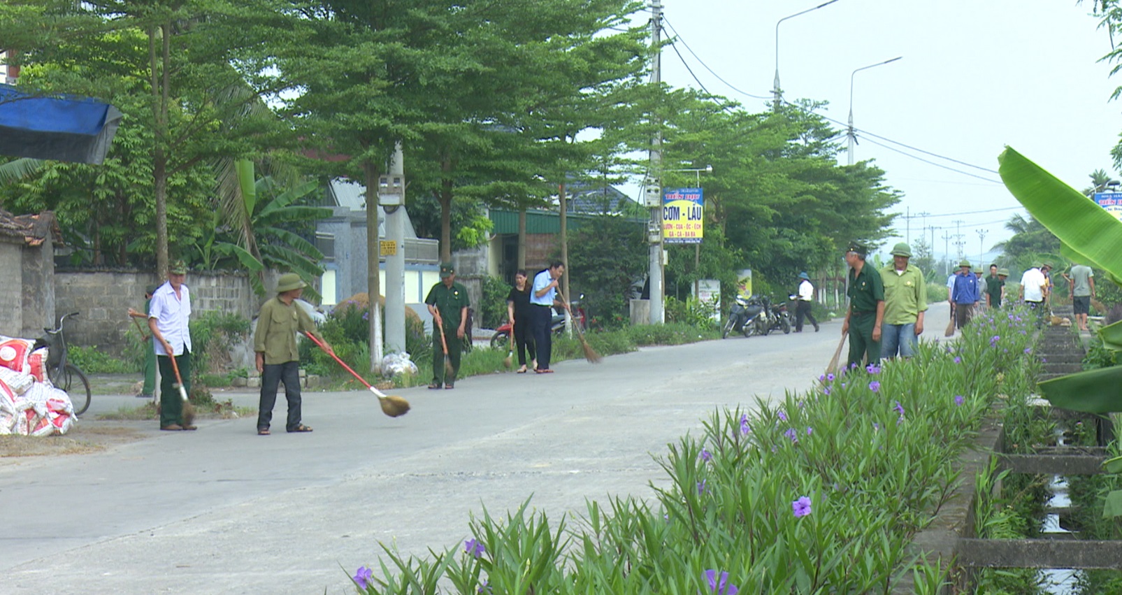 HỌC TẬP VÀ LÀM THEO GƯƠNG BÁC: KINH MÔN LÀM THEO GƯƠNG BÁC GẮN VỚI THỰC HIỆN NHIỆM VỤ ĐỘT PHÁ