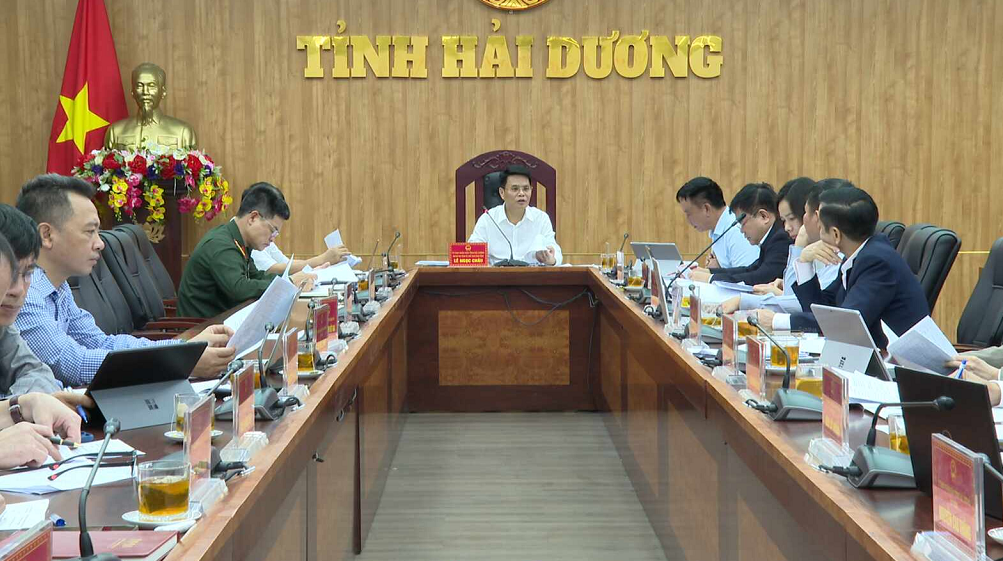 PHIÊN HỌP UBND TỈNH THÁNG 10 (LẦN 4) 