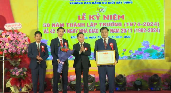 KỶ NIỆM 50 NĂM THÀNH LẬP TRƯỜNG CAO ĐẲNG CƠ GIỚI XÂY DỰNG